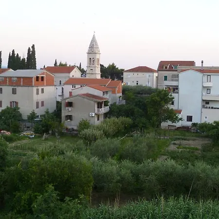 Jelena Apartman